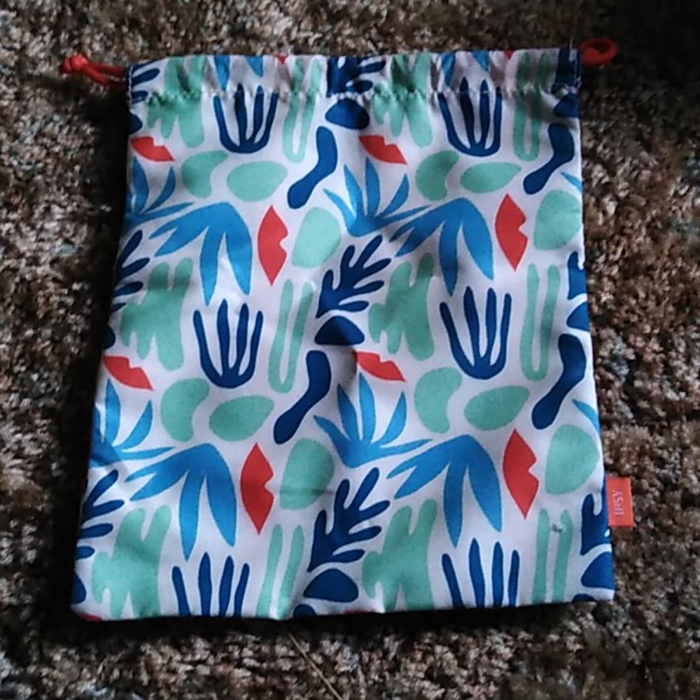 Drawstring bag bundle - Picture 4 of 4